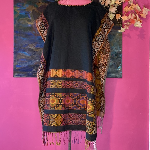 Beautiful Bohemian Fringed Tunic Poncho Loungewear Layering Dress w/ Open Sides - Picture 10 of 10